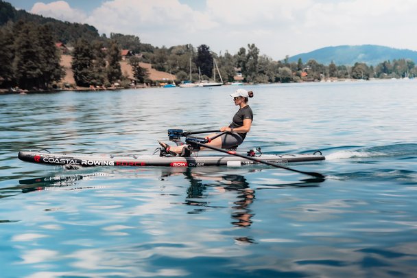 RowVista® forward rowing on inflatable rowing board LITE 15