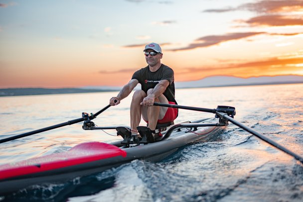 AIRSKIFF 17 and RowVista® 