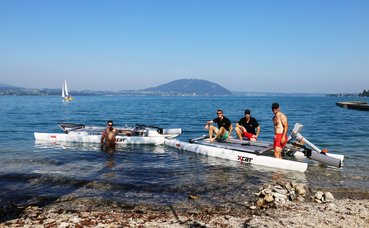 catamaran electric outboarder