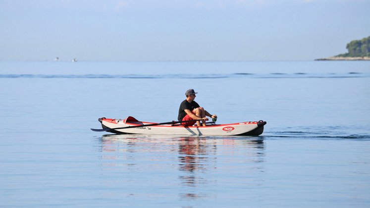 AIRKAYAK 16 und RowMotion® AIRKAYAK 16 und RowMotion®